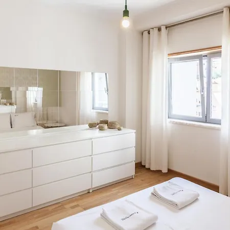 Flh Graca Modest Lisboa